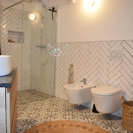 Monte E 피아넬로 델 라리오