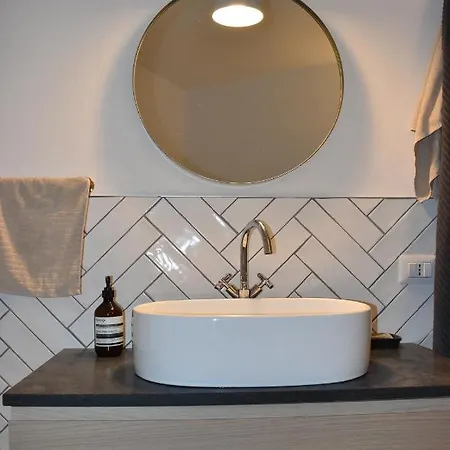 Monte E 피아넬로 델 라리오