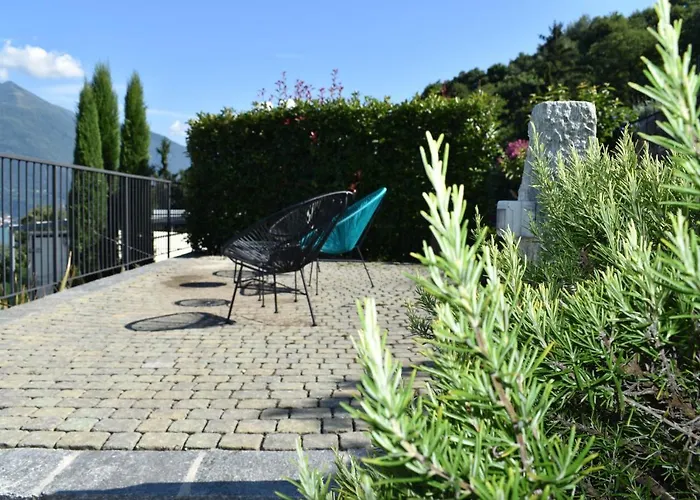 Monte E Pianello Del Lario