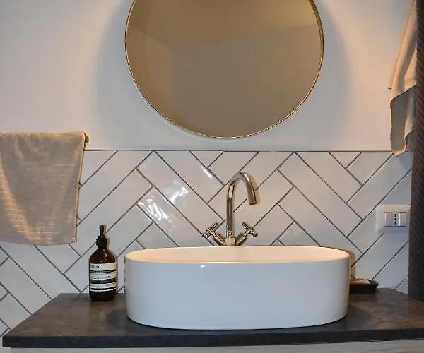 Monte E Pianello Del Lario